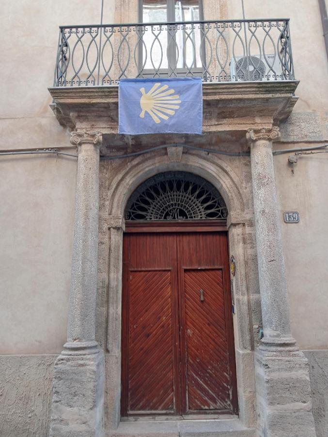 Santiago Rooms Caltagirone Eksteriør billede